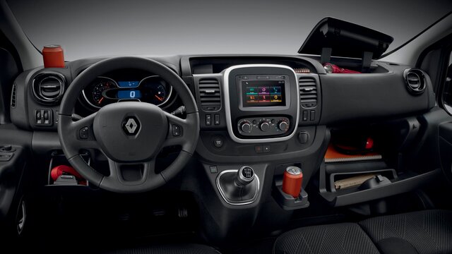 New Trafic Passenger The 9 Seat Vehicle Renault Cars