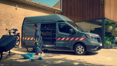 véhicule atelier - aménagements - Renault Trafic Van E-Tech 100% electric