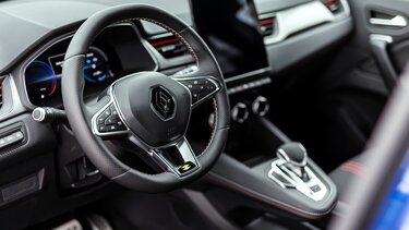 Renault - Captur - RS Line - cockpit