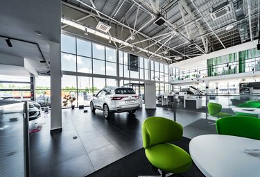 Новий концептуальний дилерський центр Renault Store у Білій Церкві