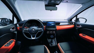 Renault CAPTUR - екран, панель приладів 