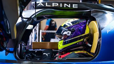 Alpine представить свої екіпажі та офіційну ліврею A424 на презентації 7 лютого 2024 року.